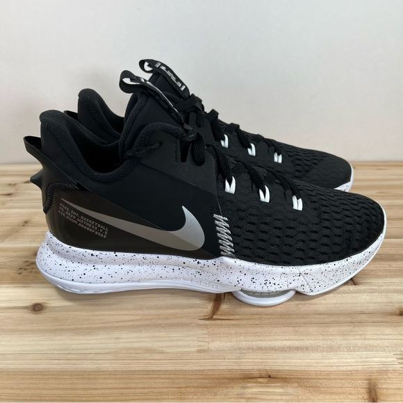 Nike Other - NEW Nike LeBron Witness 5 mens basketball shoes size 11.5